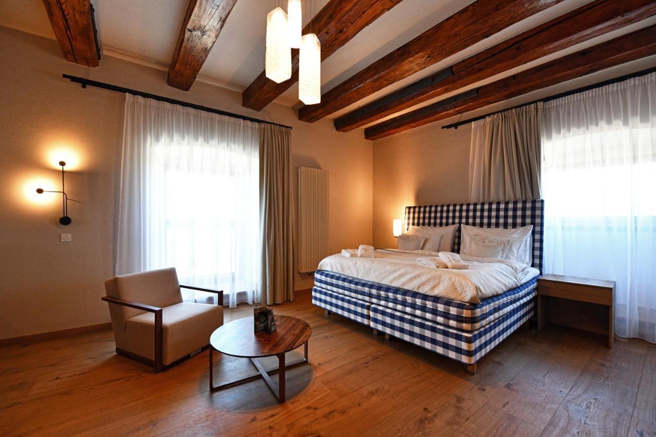 Lotrinsky Hotel Velké Pavlovice 外观 照片
